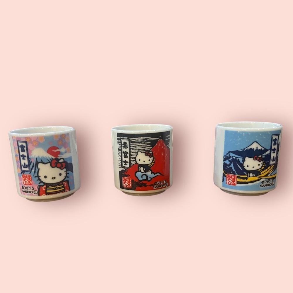 Sanrio Hello Kitty Ceramic Sake Cup Set